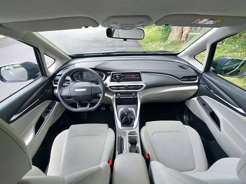 Seating That Adapts to Your Needs